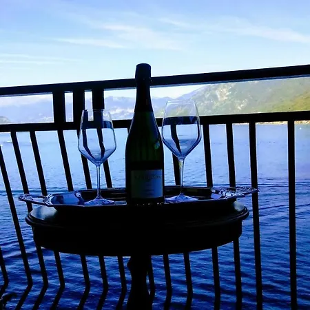Fantastic Lake View Apartment Argegno